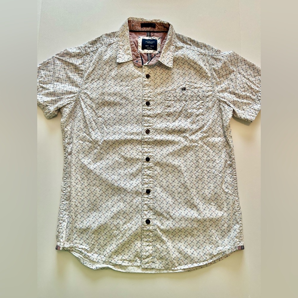 Level Ten Men’s Short Sleeve Button Down shirt size Small